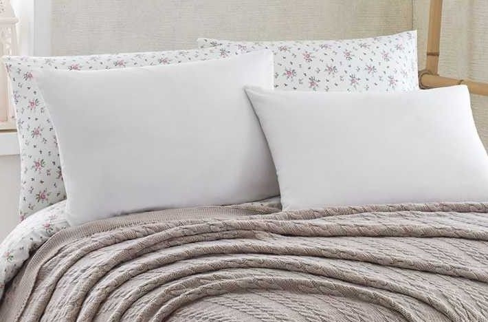 Вязанные изделия в интерьере