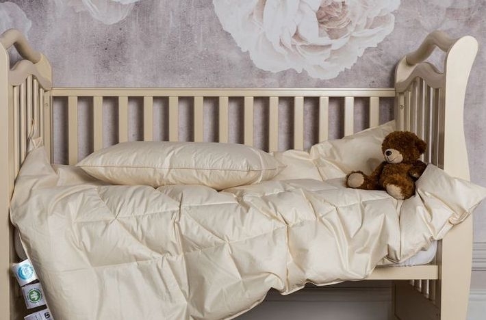 Влияет ли цвет детского одеяла на развитие малыша?