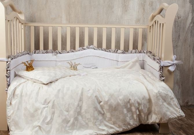 Готовимся к выписке из роддома: каким должен быть размер одеяла?