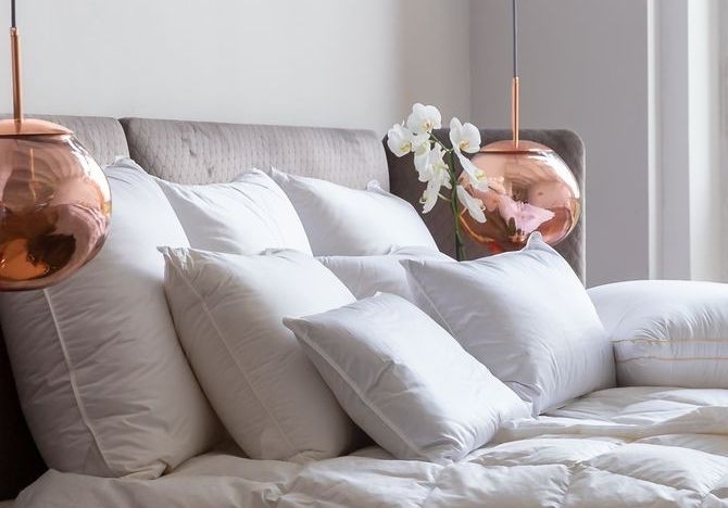 Советы по украшению подушками интерьера квартиры