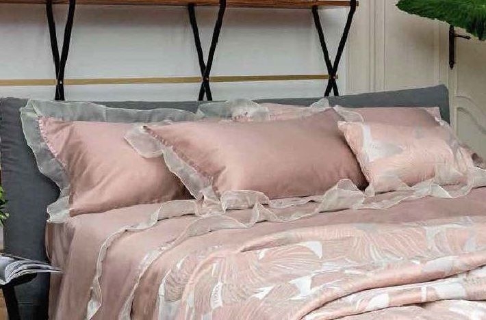 Виды покрывал для мебели