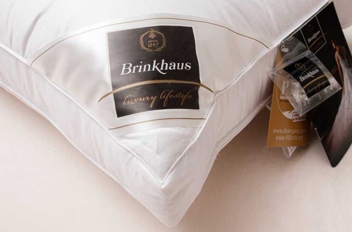 Какие хорошие подушки можно подобрать в подарок?