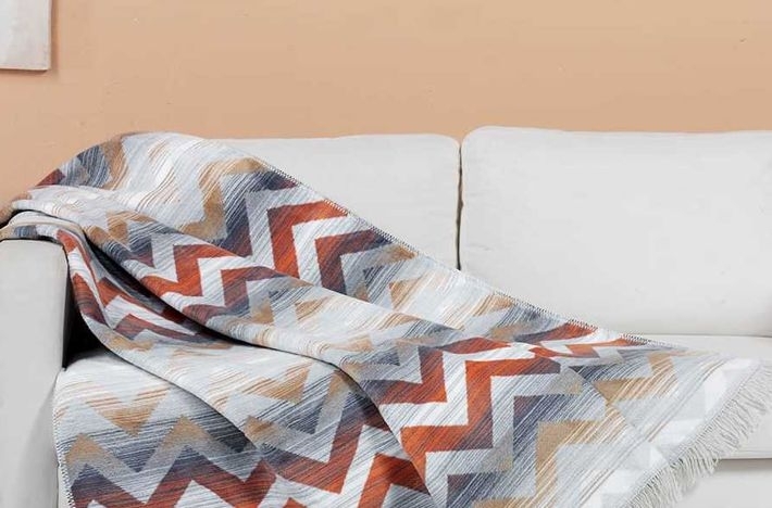 Купить плед в магазине или в интернете? Как не остаться в дураках