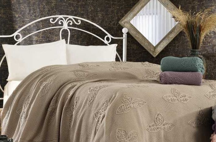 Какой плед подойдет для спальни?