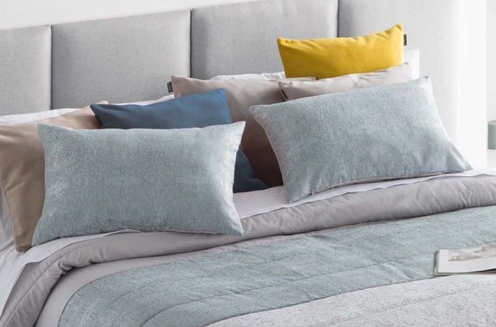 Дизайн покрывал — неотъемлемая часть при подборе аксессуаров в комнату