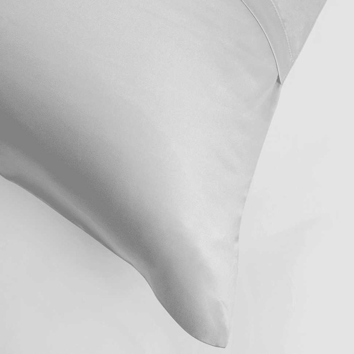 Наволочка German Grass Silk Bliss "Silvery Grey", 50x70 см