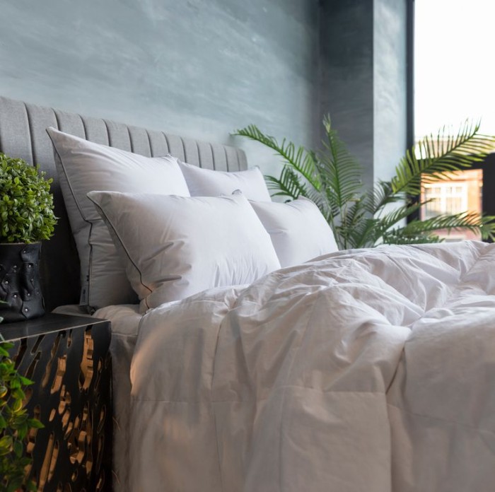 Подушка German Grass "Gray Familie Down", 70x70 см, упругая