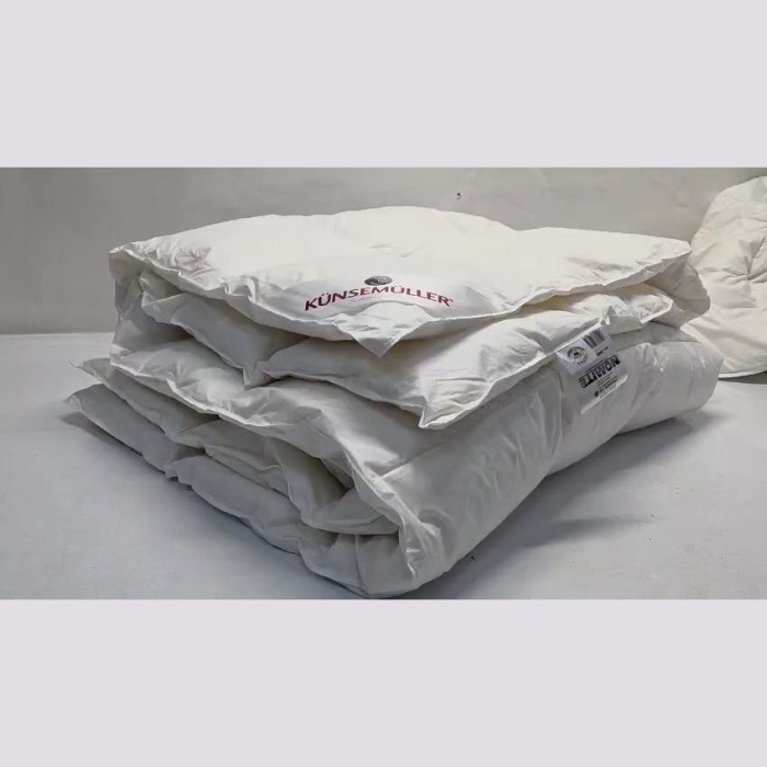 Одеяло Kunsemuller пуховое "Canada Decke", 200x220 см, всесезонное