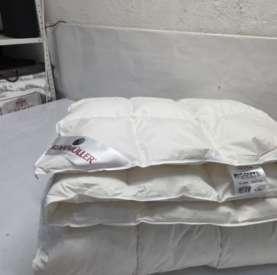 Одеяло Kunsemuller пуховое "Canada Decke", 200x220 см, всесезонное