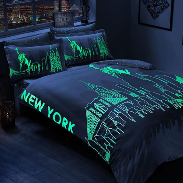 Постельное белье Tac Glow Saten светящееся "New York", 2-х спальное (евро), серый