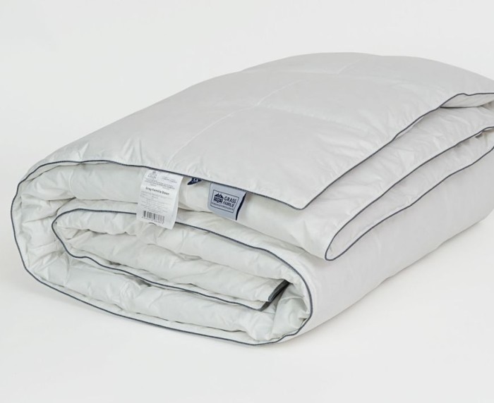 Одеяло German Grass пуховое "Gray Familie Down", 200x220 см, всесезонное