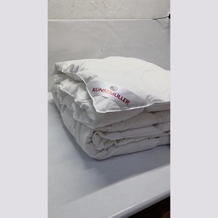 Одеяло Kunsemuller пух-перо "Sweet Dreams Decke", 200x220 см, всесезонное