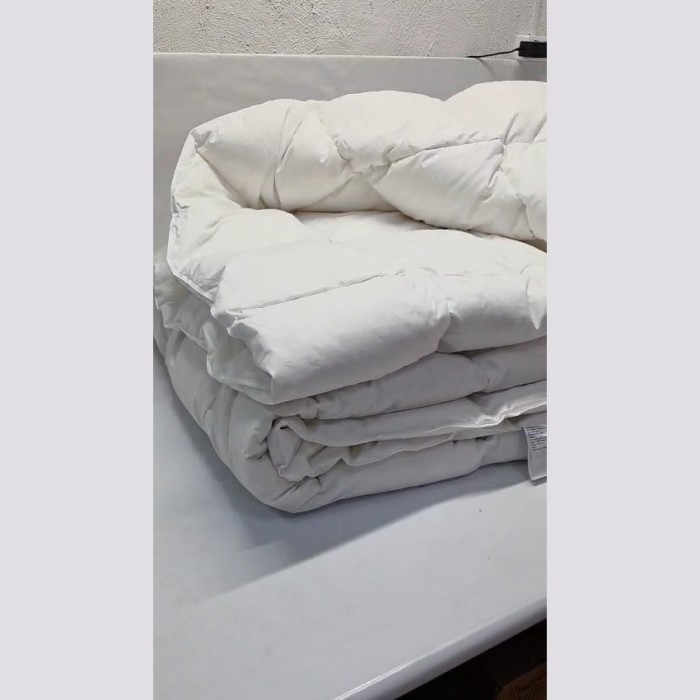 Одеяло Kunsemuller пух-перо "Sweet Dreams Decke", 200x220 см, всесезонное