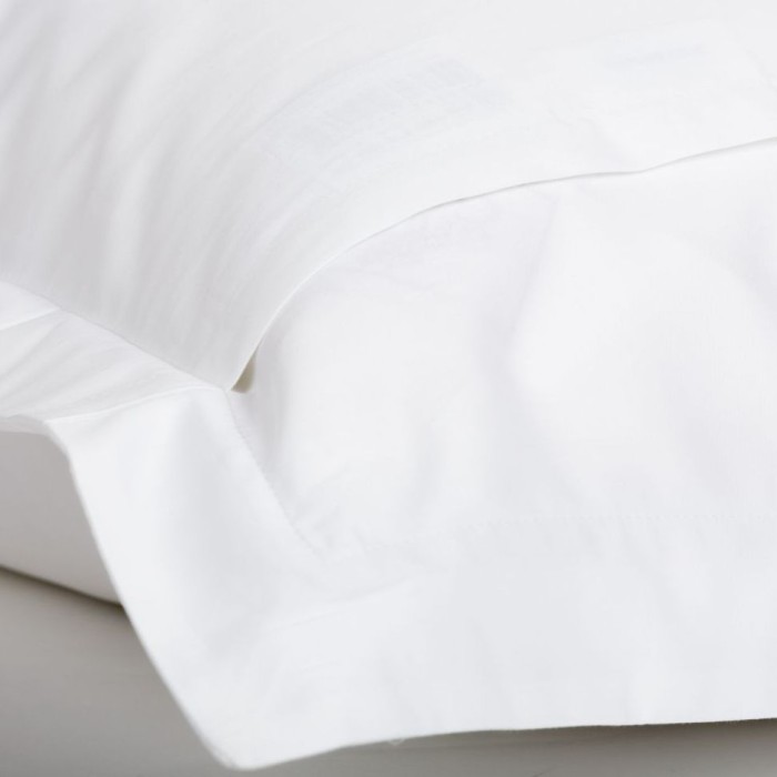 Наволочка  German Grass широкая отделка "Alpine Ash Grey Allure", 70x70 см, 2 шт, белый