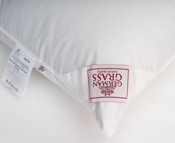 Подушка German Grass "Non-Allergenic Premium", 70x70 см, средняя