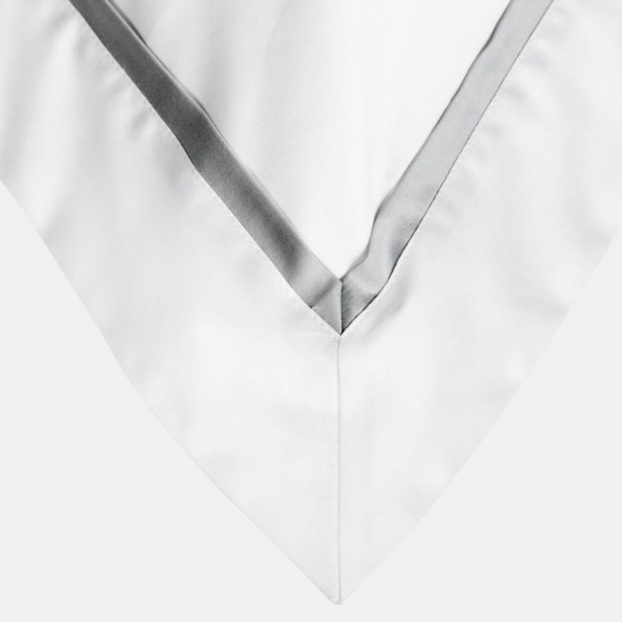 Наволочка  German Grass узкая отделка "Alpine Ash Grey Allure", 70x70 см, 2 шт, белый