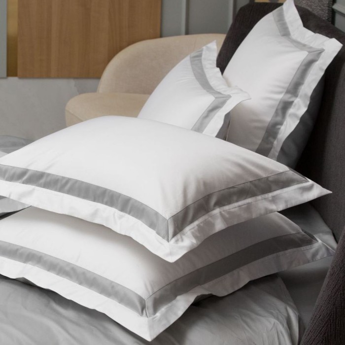 Наволочка  German Grass широкая отделка "Alpine Ash Grey Allure", 50x70 см, 2 шт, белый