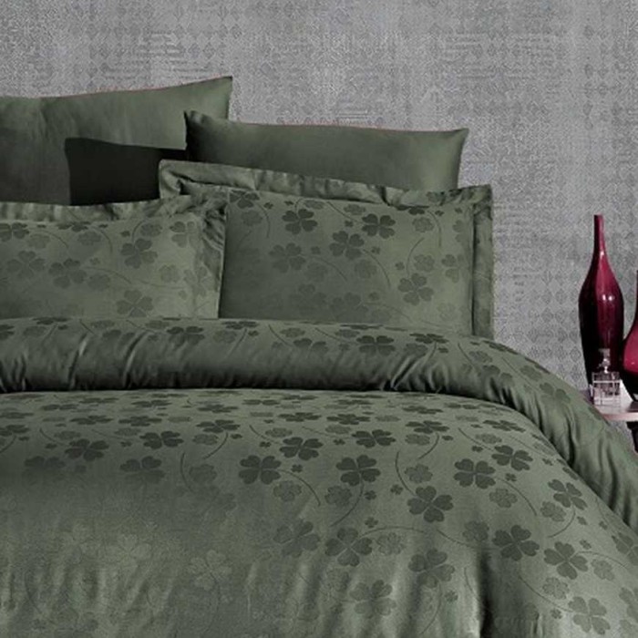 Постельное белье Do&Co жаккард "Clover Dark", 2-х спальное (евро), хаки