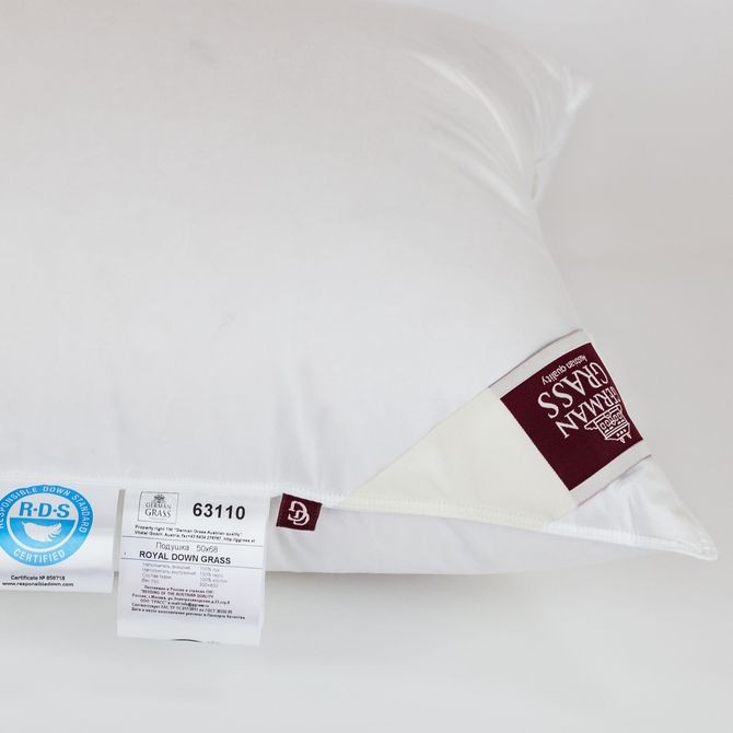 Подушка German Grass пуховая "3D Royal", 70x70 см, средняя