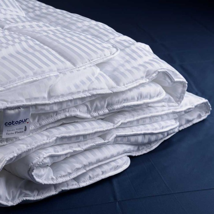 Одеяло Kamasana двойное "Duo Satin", 200x200 см