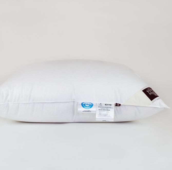 Подушка German Grass пуховая "3D Royal", 70x70 см, упругая