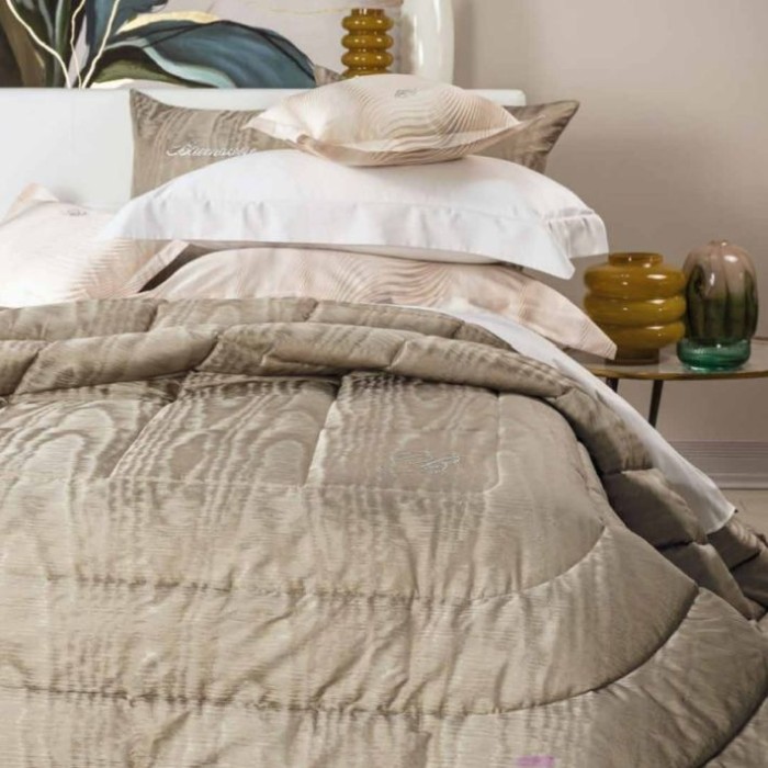 Покрывало Blumarine "Estetica", 270x270 см, бежевый