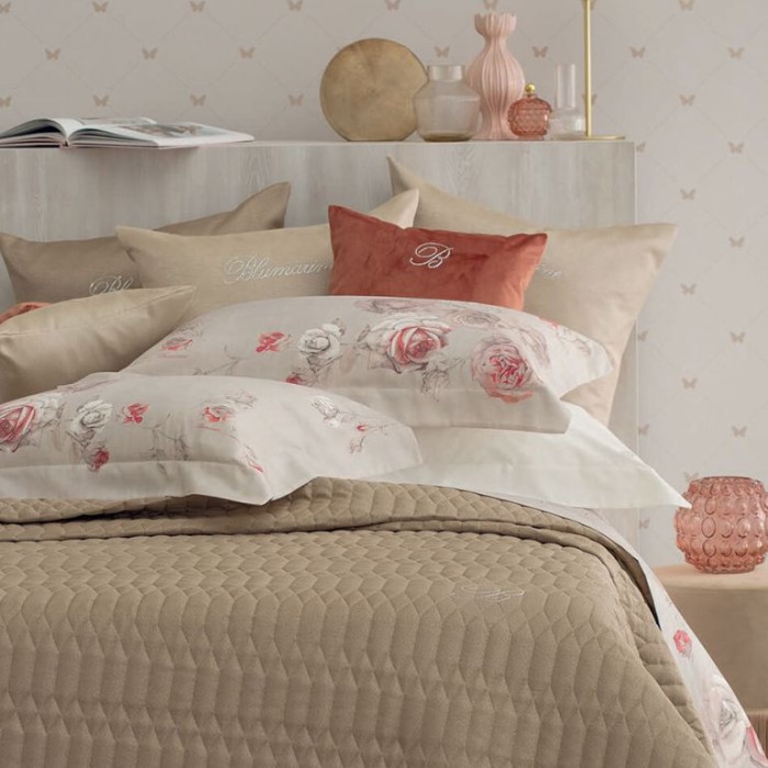 Покрывало Blumarine "Cinema", 270x270 см, бежевый
