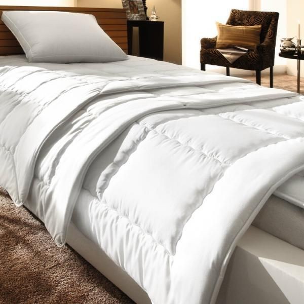 Одеяло Brinkhaus "Exquisit" среднее, 155x220 см, белый