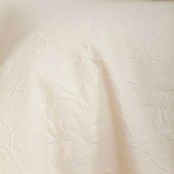 Наволочка Luxberry "Flowers", 47x47 см, экрю