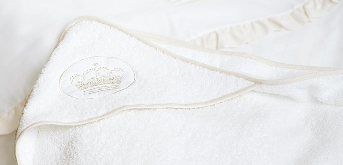 Халатик Luxberry "Queen", 7/8 лет, белый, бежевый