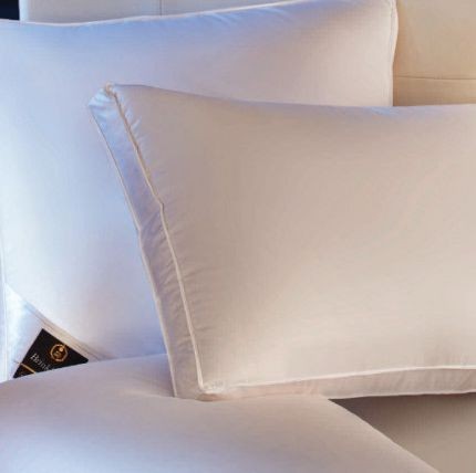 Подушка Brinkhaus 3-х камерная "Down Around", 65x65 см, средняя