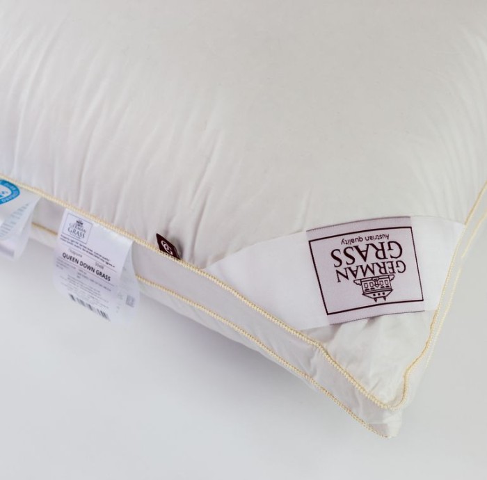 Подушка German Grass с бортиком "Queen Down", 50x70 см, упругая