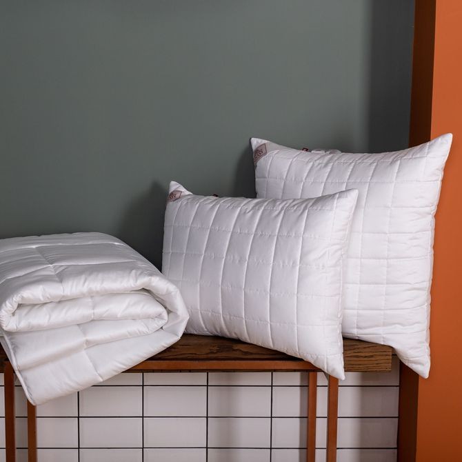 Подушка German Grass "Premium Familie Non-Alergenic", 70x70 см, регулируемая