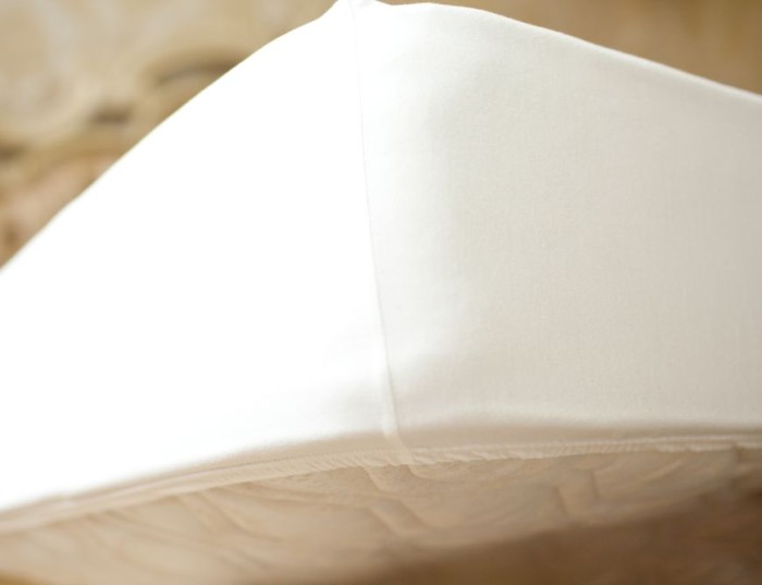 Простыня German Grass с юбкой "Palette", 200x200x40 см, сливочно-белый