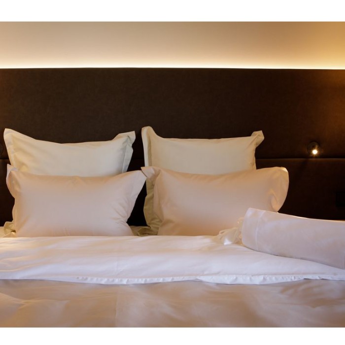 Постельное белье Von der Thannen "Twist White And Beige", семейное