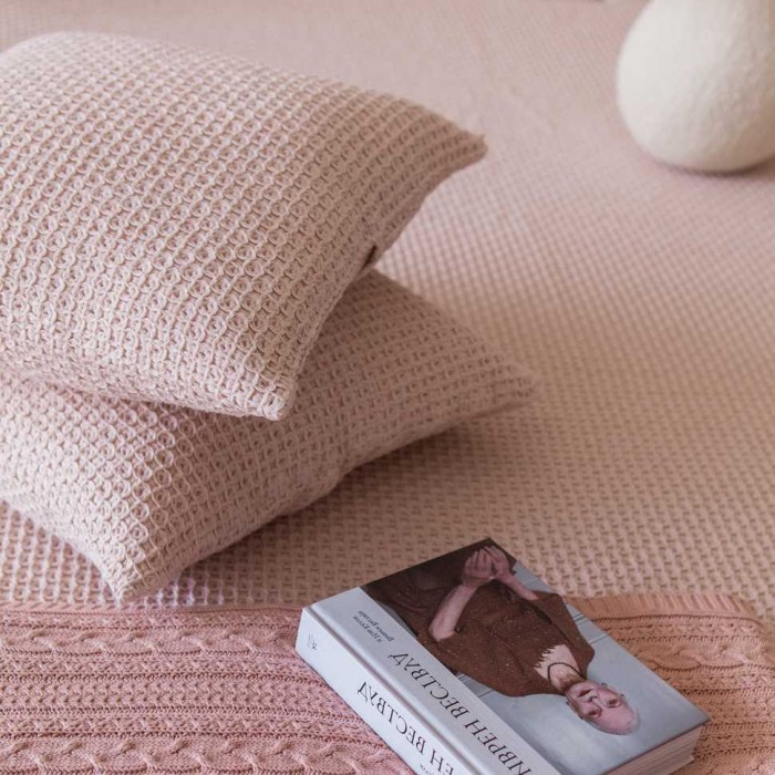 Наволочка Luxberry "Boucle", 47x47 см, пломбир