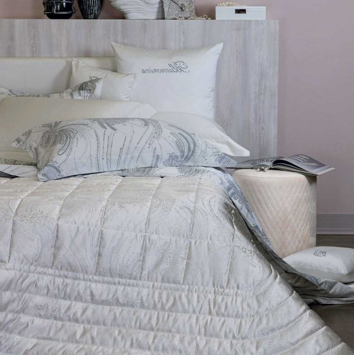 Покрывало Blumarine жаккард "Belle De Jour", 270x270 см, серый