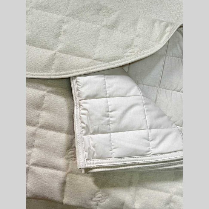 Покрывало Blumarine "Sunday", 270x270 см, молочный