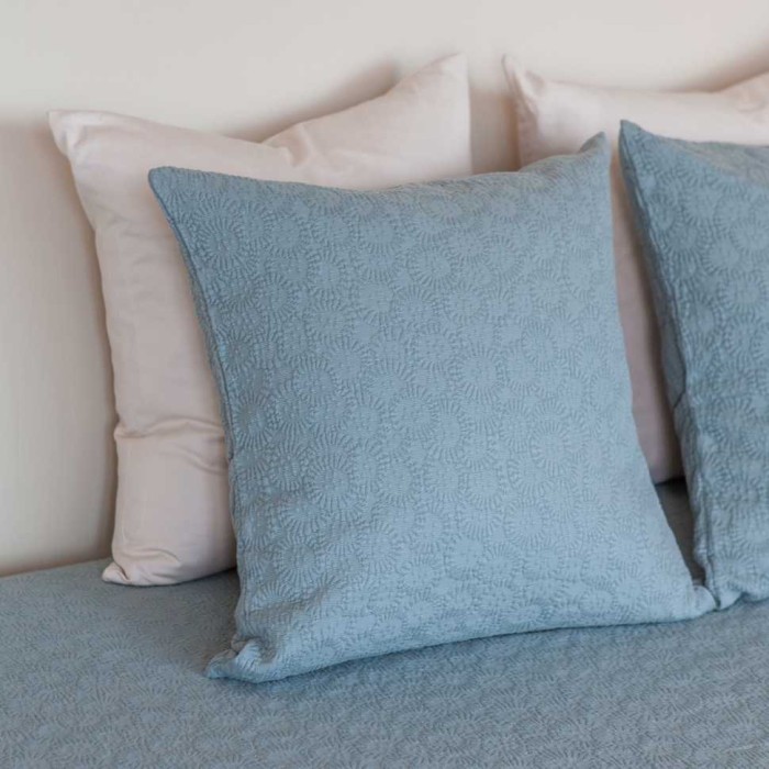 Наволочка Luxberry "Moss", 47x47 см, голубая ель