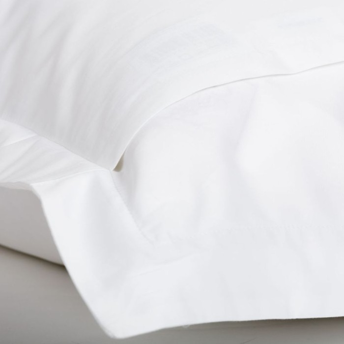 Наволочка  German Grass узкая отделка "Alpine Caramel Allure", 70x70 см, 2 шт, белый