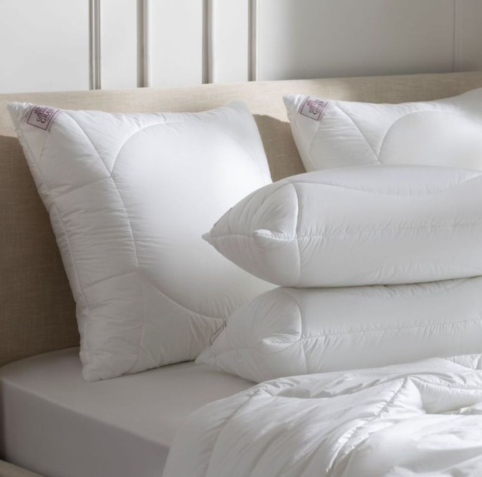 Подушка German Grass "Non-allergenic Lux", 70x70 см, средняя