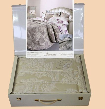 Покрывало Blumarine "Decor" жаккард, стразы SWAROVSKI, 270x270 см, бежевый