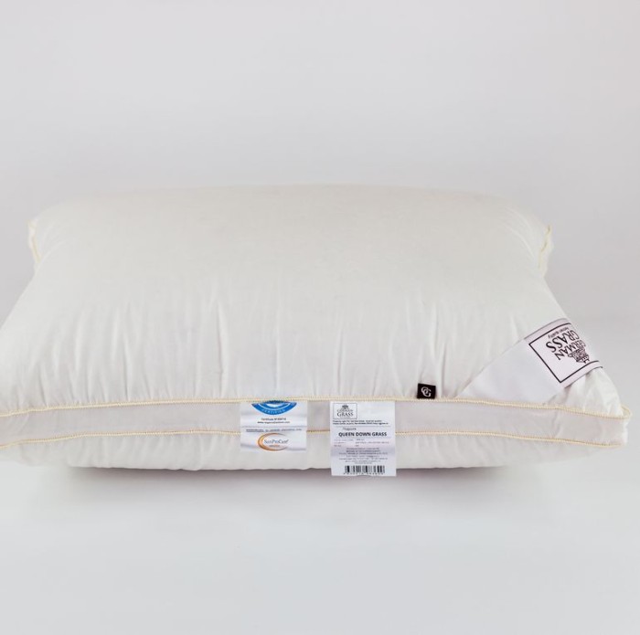 Подушка German Grass "Queen Down", 70x70 см, средняя