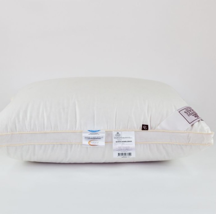 Подушка German Grass "Queen Down", 70x70 см, средняя