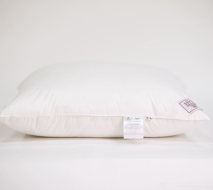 Подушка German Grass "Luxury Silk", 70x70 см, средняя