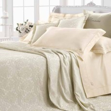 Покрывало BLUMARINE "SISSI" жаккард, стразы SWAROVSKI, 270x270 см, кремовый