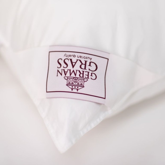 Подушка German Grass "Luxury Silk", 50x70 см, средняя