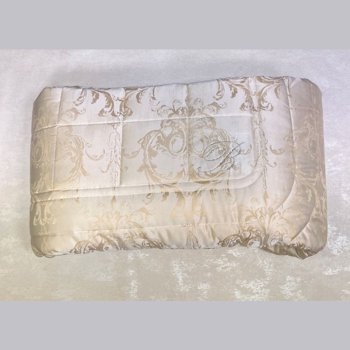 Покрывало Blumarine "Regale", 270x270 см, сливочный