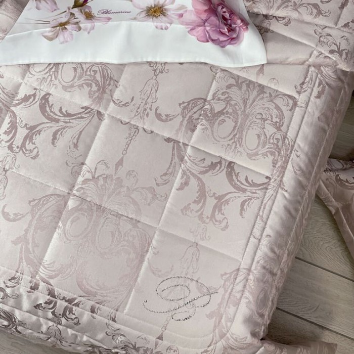 Покрывало Blumarine "Regale", 270x270 см, пудра