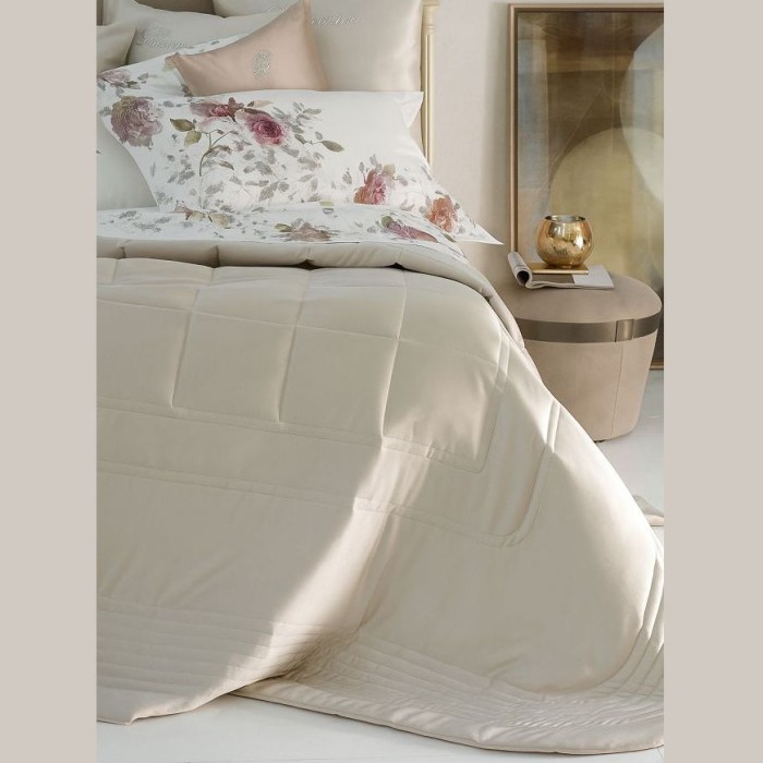 Покрывало Svad Dondi "Gilmore", 270x270 см, кремовый